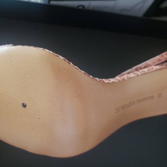 Size 10 Leopard pattern heels - Picture 4 of 4